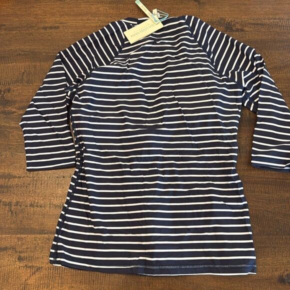 Sea level swim, Australia, 3/4 sleeve rash guard - Picture 8 of 10